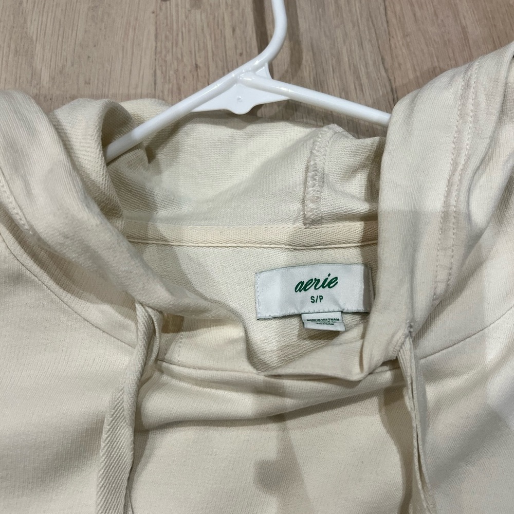 Aerie sweatshirt